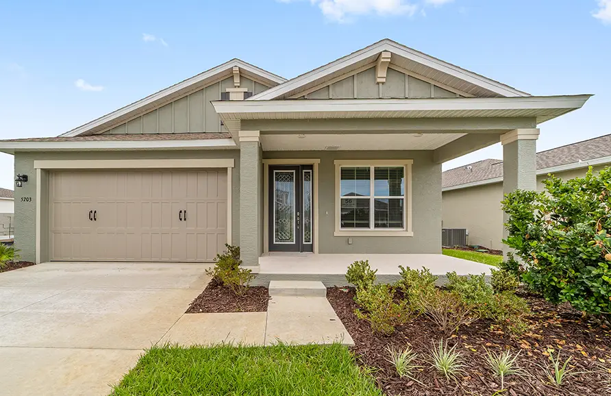 5703Sable Exterior view of a Sable model home in Calesa of Ocala, Florida.